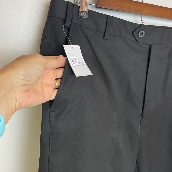 New Men’s JoS. A. Bank Leadbetter Tailored Fit Dress Shorts Size 36 
Color Black - Picture 9 of 9